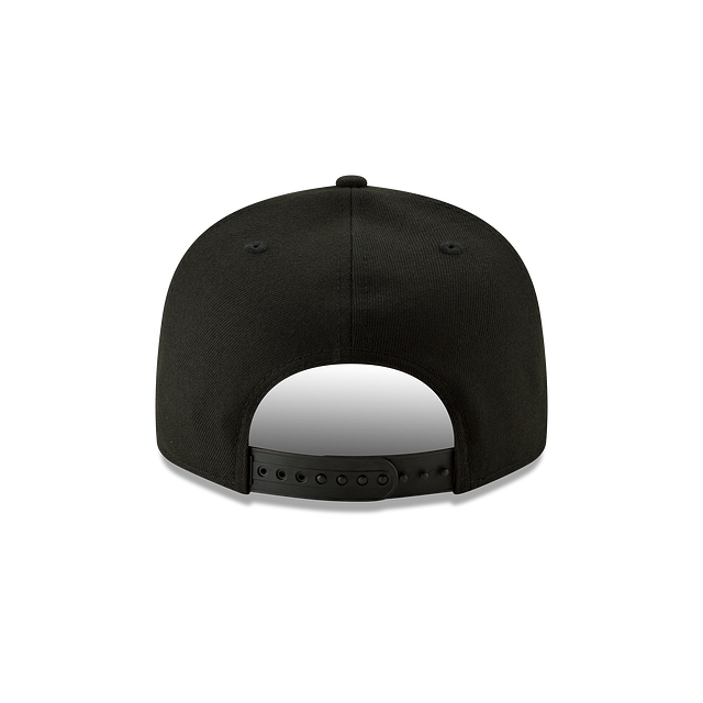 Tennessee Titans - Black on Black 9Fifty Basic Snapback Hat New Era