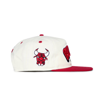Chicago Bulls NBA Snapback Hat White Red