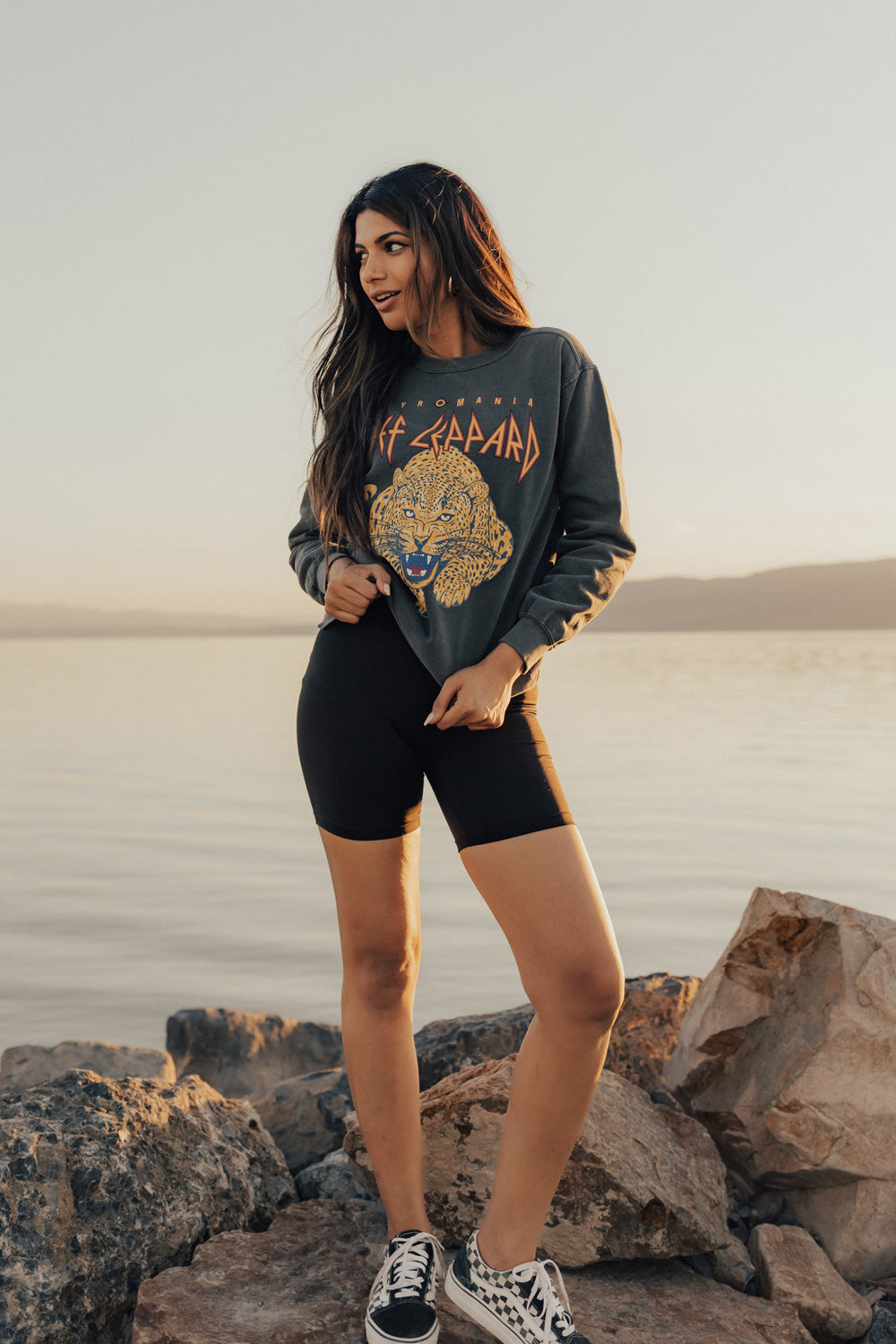 Def Leppard Upcycle Golden Womens Sweatshirt Vintage Black