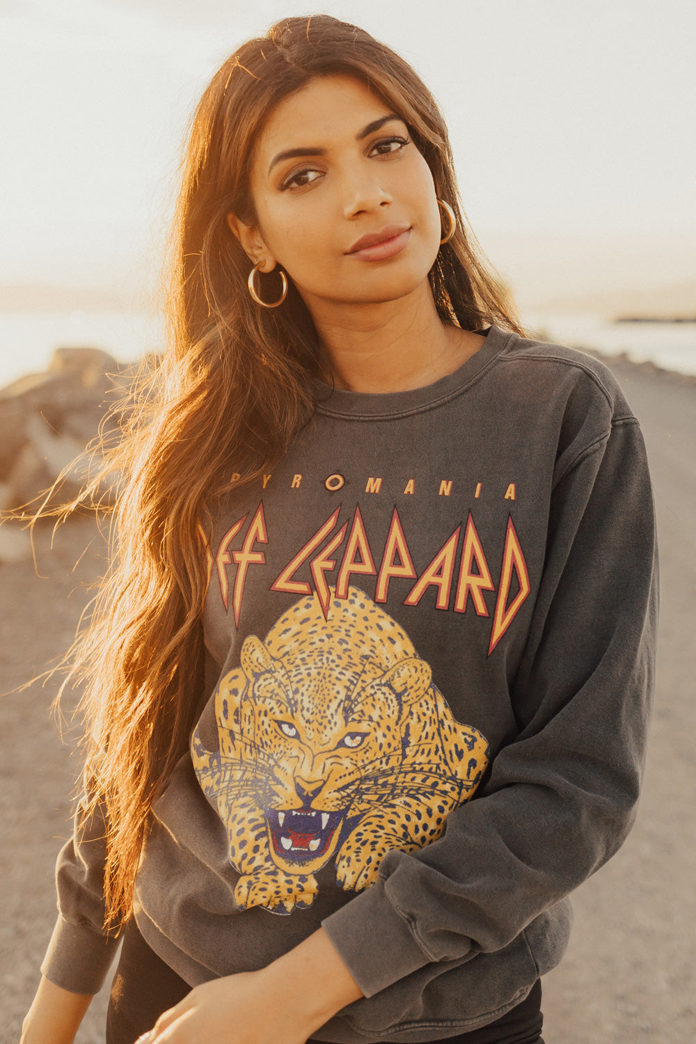 Def Leppard Upcycle Golden Womens Sweatshirt Vintage Black