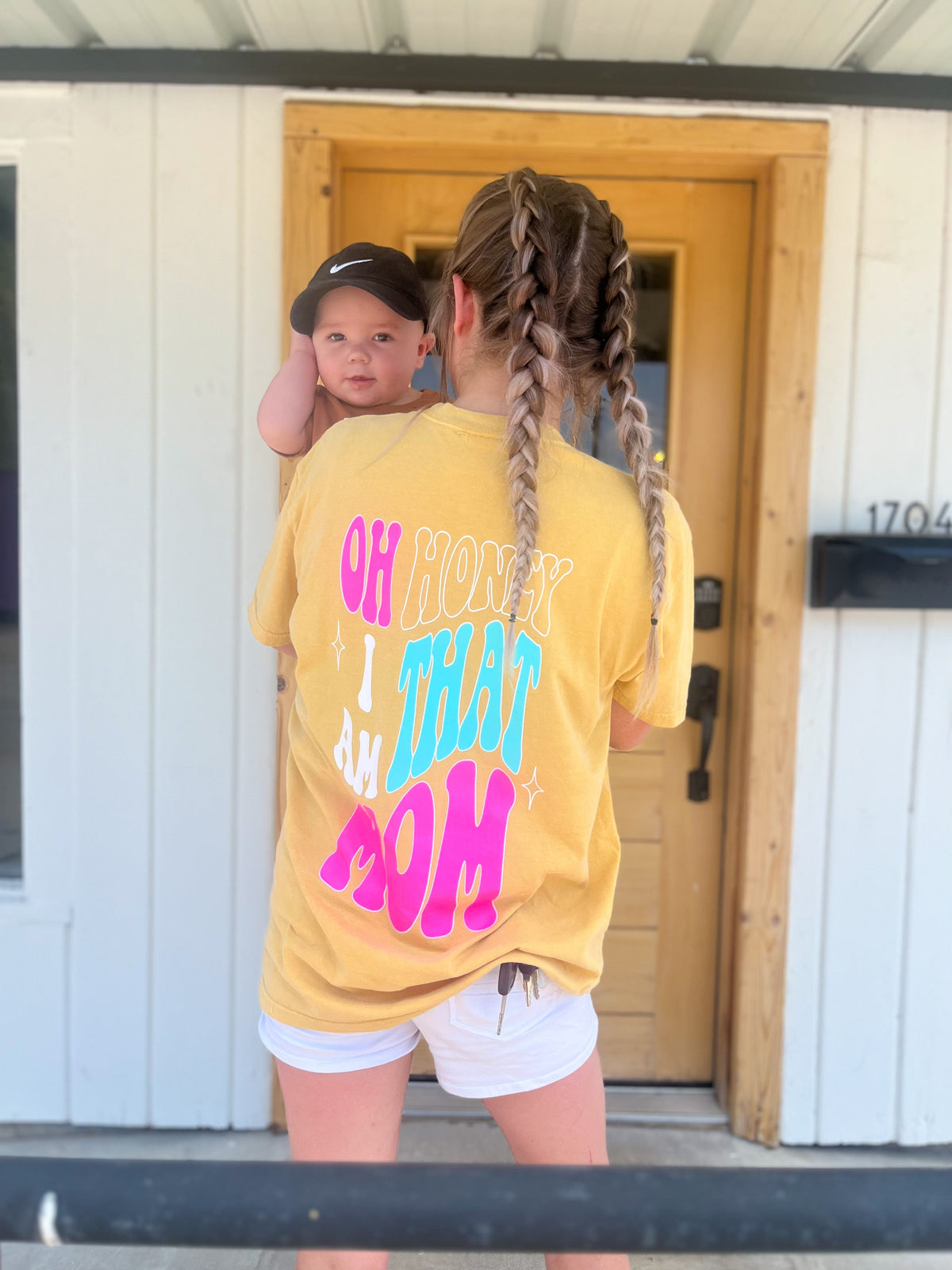 That Mom Graphic Tee Womens T Shirt