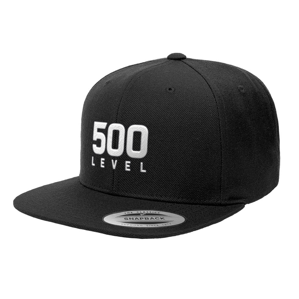 500 LEVEL Stacked Logo White