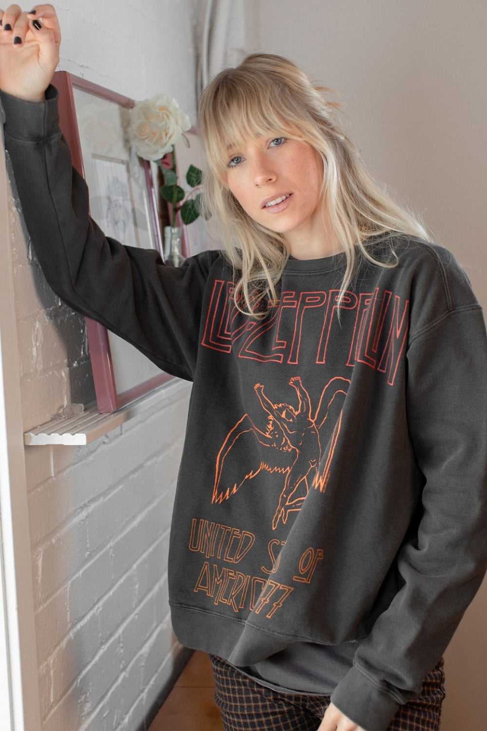 Led Zeppelin USA 1977 Womens Crewneck Sweatshirt Vintage Black