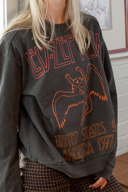 Led Zeppelin USA 1977 Womens Crewneck Sweatshirt Vintage Black