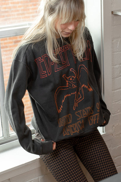 Led Zeppelin USA 1977 Womens Crewneck Sweatshirt Vintage Black