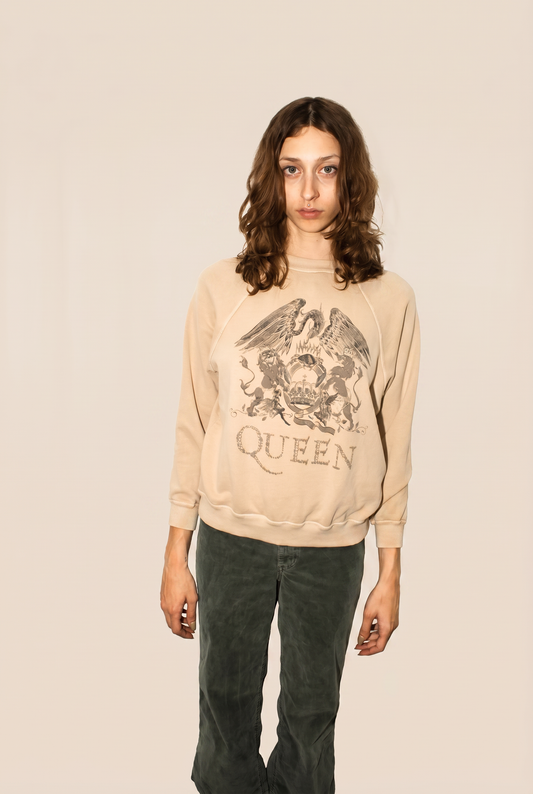 Queen Crest Womens Pullover Sweatshirt