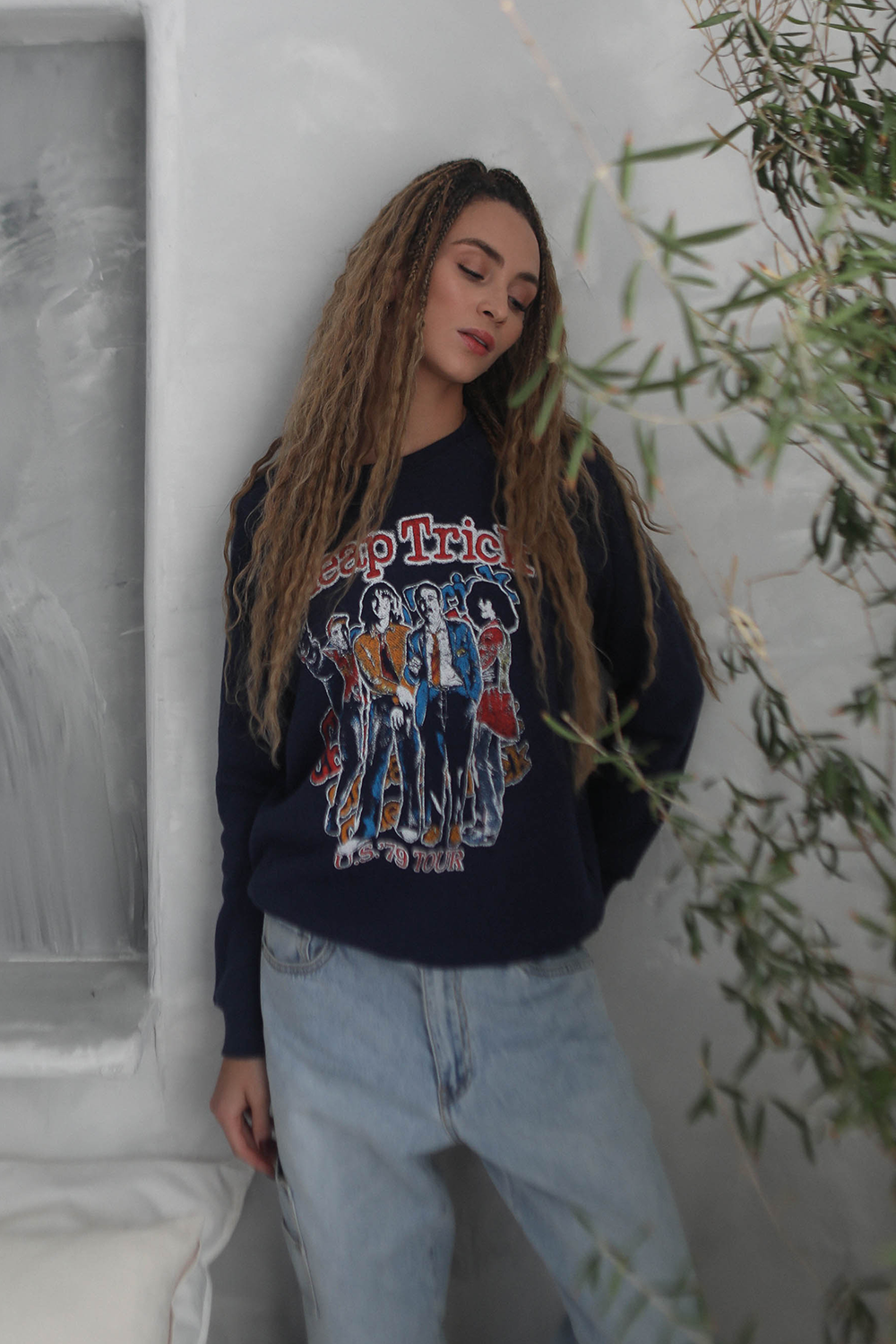 Cheap Trick 1979 US Tour Womens Crewneck Sweatshirt Navy Blue