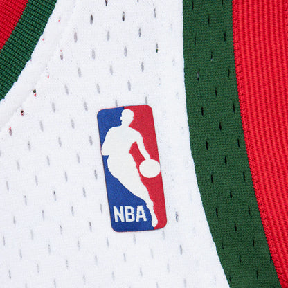 Milwaukee Bucks - Giannis Antetokounmpo 2013-14 White Swingman Jersey